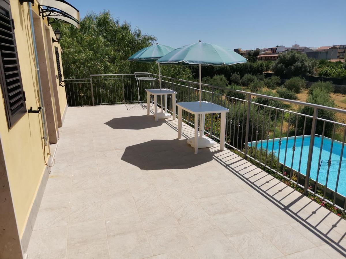 Villa Sole - Finaiti - Appartamento Per Turisti Floridia Exterior photo